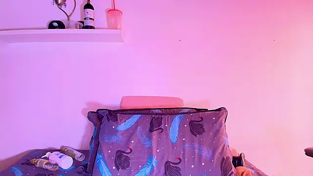 alexaa walker online show from March 5, 2025, 6:01 pm