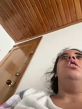 annarose19 online show from April 10, 2026, 4:44 pm