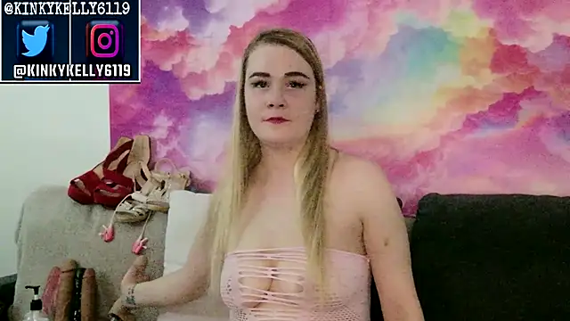 Snapshot of Kellylynn69 chatting on September 23, 2025, 2:03 am Kellylynn69 online show from September 23, 2025, 2:03 am