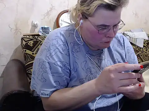 Snapshot of Ameliabusty chatting on November 17, 2025, 1:50 pm Ameliabusty online show from November 17, 2025, 1:50 pm