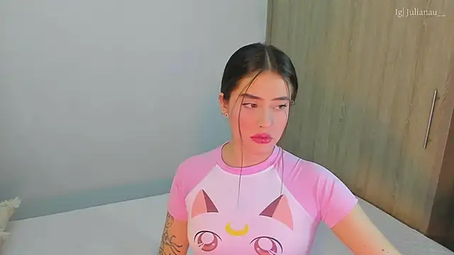 iriswest  online show from February 24, 2025, 11:09 pm