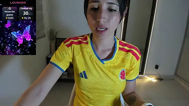  arianna hot22 online show from June 18, 2026, 1:39 am
