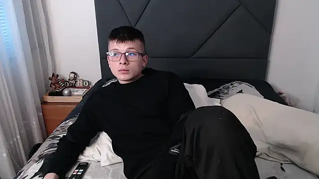 MathewCollin online show from February 1, 2025, 9:19 pm