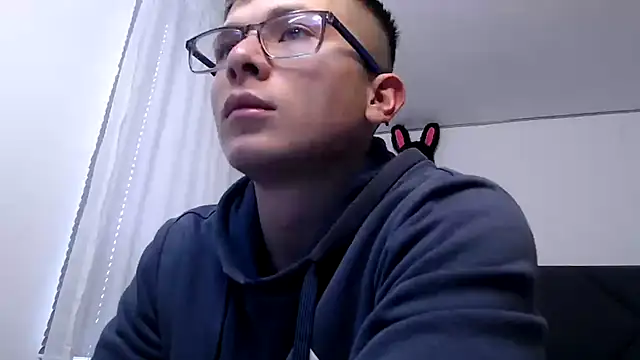 MathewCollin online show from March 20, 2025, 3:47 pm