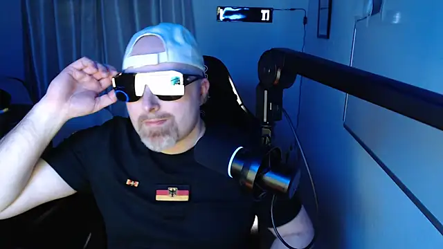 Snapshot of DerPornoPete chatting on February 8, 2025, 10:19 pm DerPornoPete online show from February 8, 2025, 10:19 pm