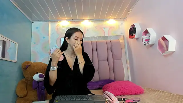 danaythamara1 online show from January 30, 2025, 10:08 pm