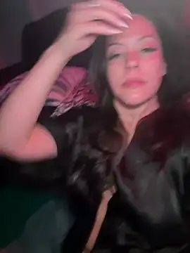 bellafreakyfun online show from May 2, 2026, 11:15 am