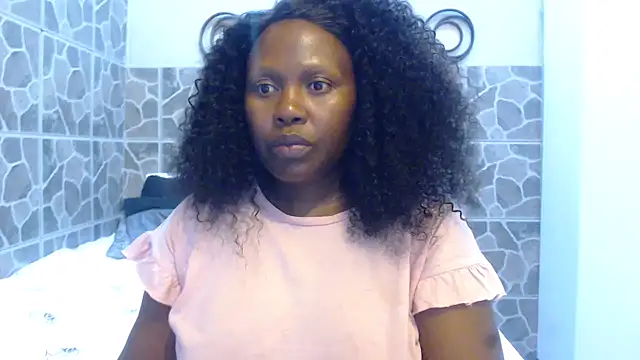 THREEHOLESPLEASURE99 online show from January 4, 2025, 5:16 pm