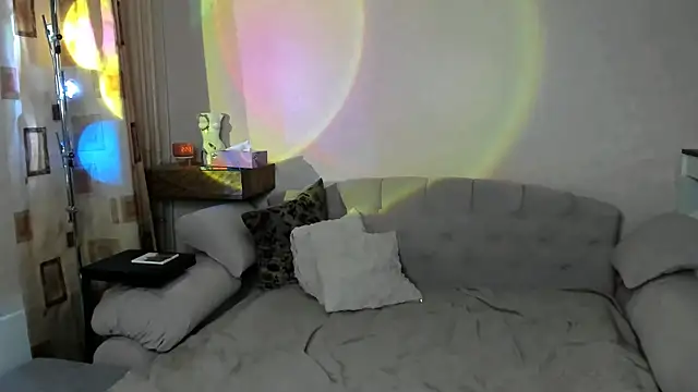 Vivian Davis online show from March 5, 2026, 7:32 pm