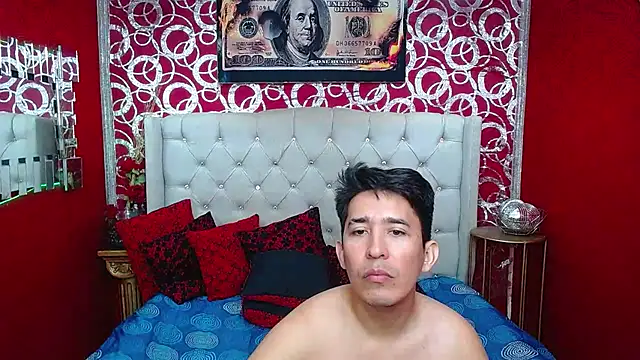 Snapshot of shannentrans chatting on February 19, 2025, 4:11 pm shannentrans online show from February 19, 2025, 4:11 pm