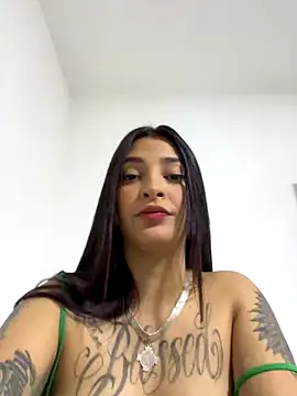 natalia-888 online show from September 19, 2025, 1:18 am