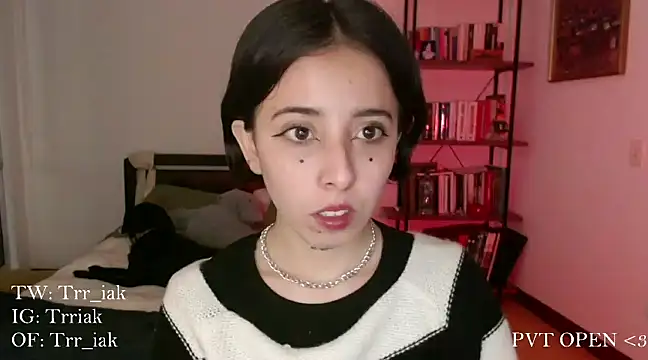 babyluna 8 8 online show from January 9, 2025, 2:43 am