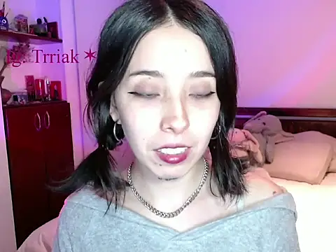 babyluna 8 8 online show from April 22, 2026, 12:57 am