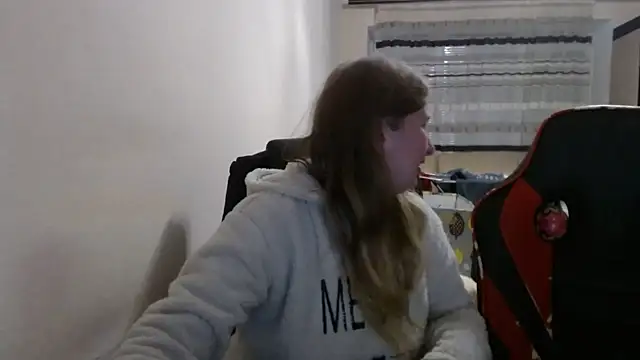 PeterAndJen online show from December 14, 2025, 8:13 pm