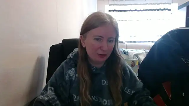 PeterAndJen online show from February 9, 2026, 7:56 am