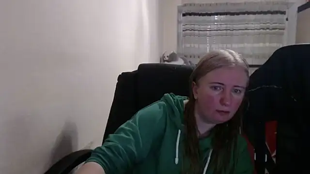 PeterAndJen online show from March 25, 2026, 7:20 pm