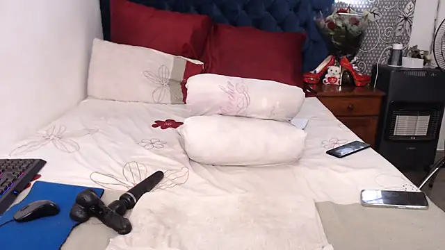 BootyCallEver online show from February 19, 2025, 12:44 pm