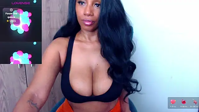 Snapshot of Pinkceeleste chatting on November 2, 2025, 8:11 pm Pinkceeleste online show from November 2, 2025, 8:11 pm