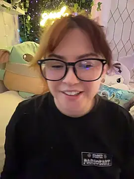 JennKenobi online show from July 16, 2026, 2:45 pm