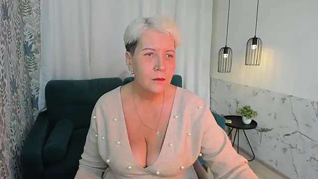 Snapshot of KathySunn chatting on February 22, 2026, 1:31 pm KathySunn online show from February 22, 2026, 1:31 pm