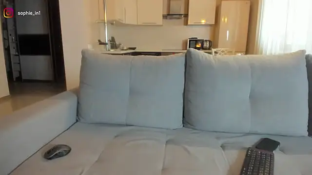 Snapshot of _in_yan chatting on October 13, 2025, 2:00 am  in yan online show from October 13, 2025, 2:00 am