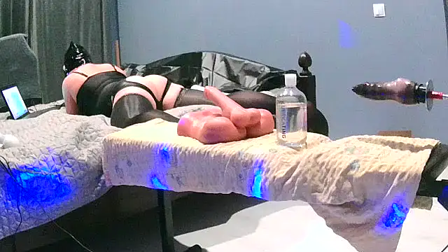 Snapshot of sassHart chatting on November 2, 2025, 7:16 pm sassHart online show from November 2, 2025, 7:16 pm