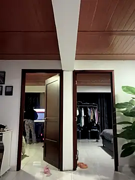 Snapshot of Ambar_pe_ chatting on November 2, 2025, 2:14 am Ambar pe online show from November 2, 2025, 2:14 am