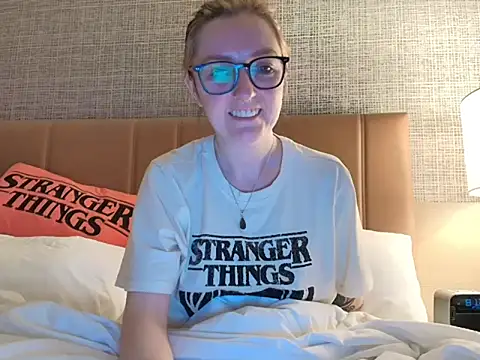 short sweetpea online show from September 8, 2025, 3:11 pm