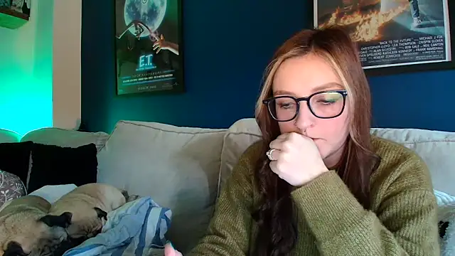 short sweetpea online show from November 20, 2025, 3:01 pm