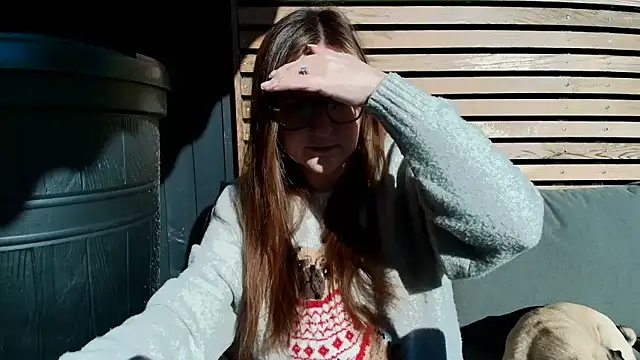 short sweetpea online show from March 18, 2026, 2:31 pm