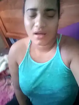 Hilarybunnyy online show from February 20, 2025, 8:36 pm