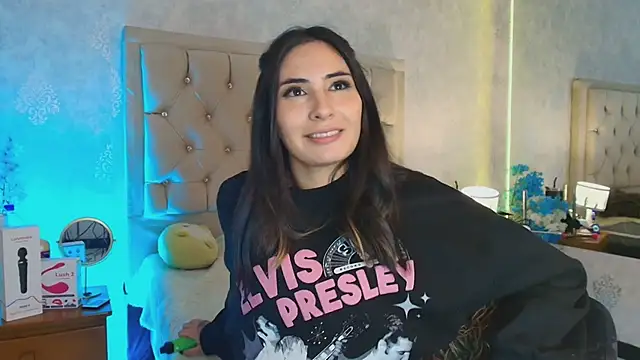 Snapshot of nini_love01 chatting on January 31, 2025, 10:20 am nini love01 online show from January 31, 2025, 10:20 am