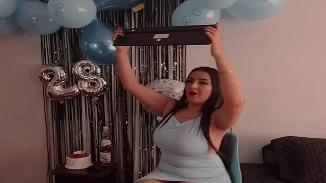 Cherry 1992 online show from February 3, 2025, 2:13 pm