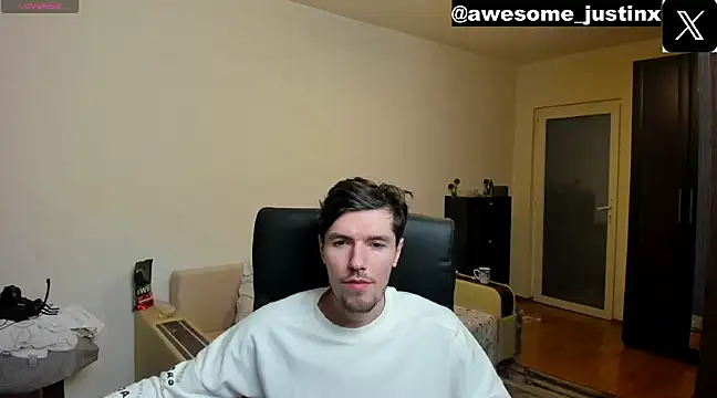 awesomejustin online show from December 2, 2024, 11:45 am