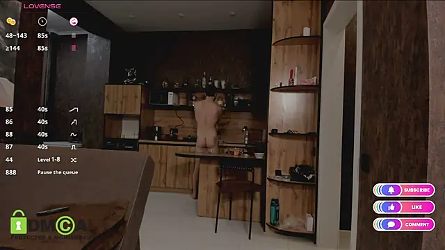 Model Mike online show from October 9, 2025, 11:36 pm