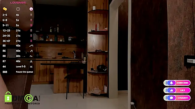 Model Mike online show from November 17, 2025, 4:29 am