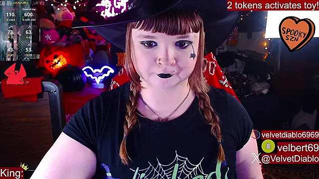 VelvetDiablo online show from October 14, 2025, 12:22 am