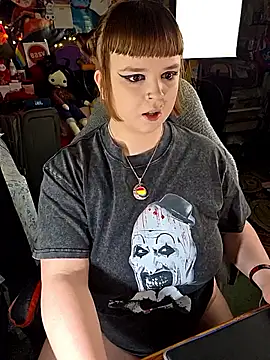 VelvetDiablo online show from April 18, 2026, 12:03 am