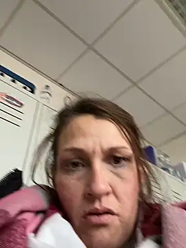 Snapshot of CherrysWetCam chatting on December 23, 2025, 10:57 am CherrysWetCam online show from December 23, 2025, 10:57 am