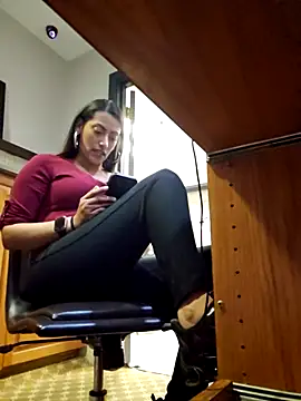 Snapshot of Nikkierosee chatting on February 27, 2025, 4:31 am Nikkierosee online show from February 27, 2025, 4:31 am