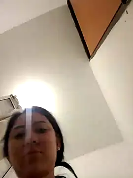 PamelaTomson online show from March 21, 2025, 11:01 am