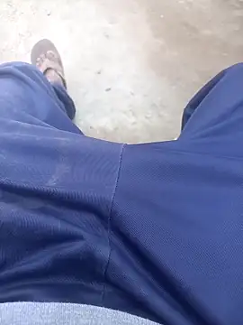 Snapshot of FinableKnee chatting on February 13, 2026, 7:59 am FinableKnee online show from February 13, 2026, 7:59 am