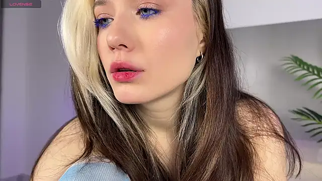  blowjob queen online show from June 14, 2026, 10:23 pm