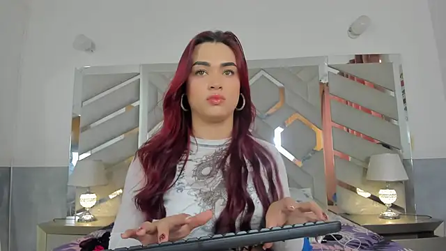 Snapshot of alexandra_fire69x chatting on February 20, 2026, 2:39 pm alexandra fire69x online show from February 20, 2026, 2:39 pm