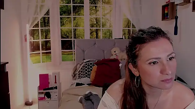 vanessabrown  online show from May 28, 2026, 3:04 am