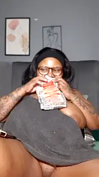 PearlSexxy69 online show from February 21, 2026, 6:20 pm