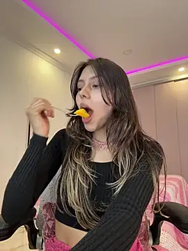 Sensualtease online show from January 8, 2026, 10:56 pm