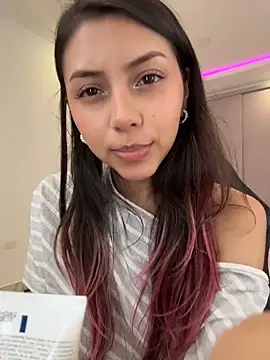 Sensualtease online show from March 3, 2026, 11:32 pm