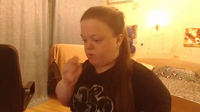 Janiffer MiMi online show from January 12, 2025, 4:21 am