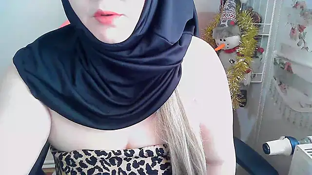 PinkPudding online show from December 20, 2024, 11:43 am